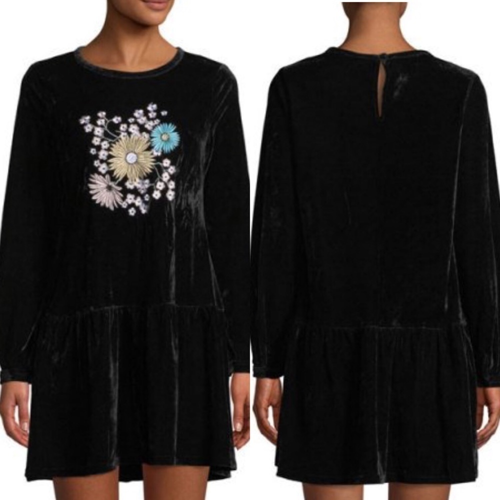 💖 Glamorous Black Velvet Long Sleeve Dress